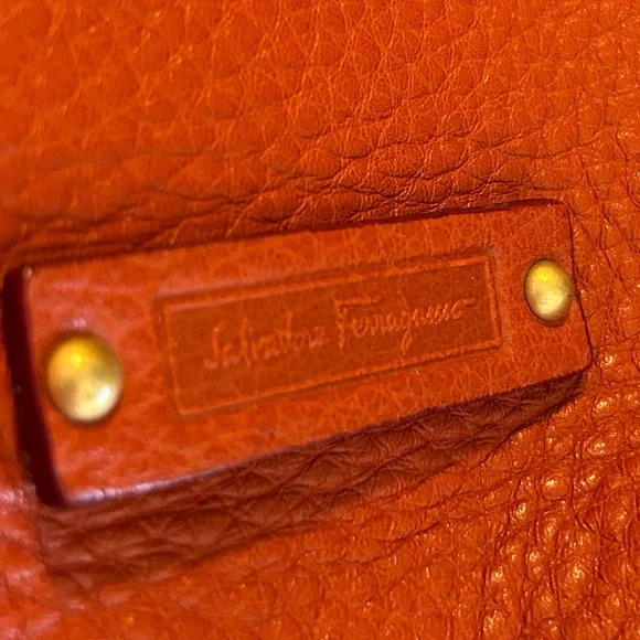 Ferragamo🍊Leather Satchel